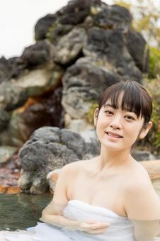 温泉女子イメージ 温泉女子イメージ 女性,温泉,人物の写真素材