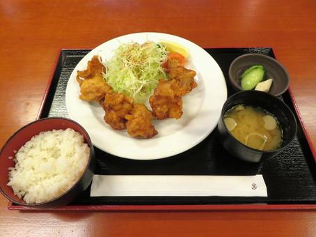 唐揚げ定食 唐揚げ定食の写真
