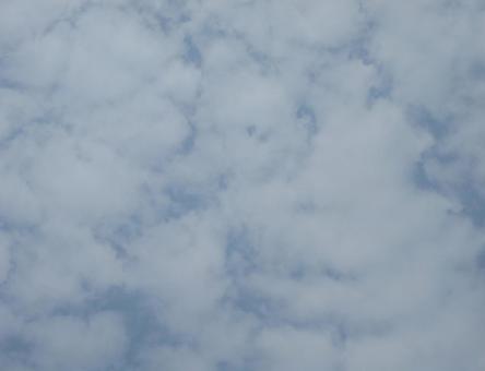 もこもこの雲の空 もこもこの雲の空の写真