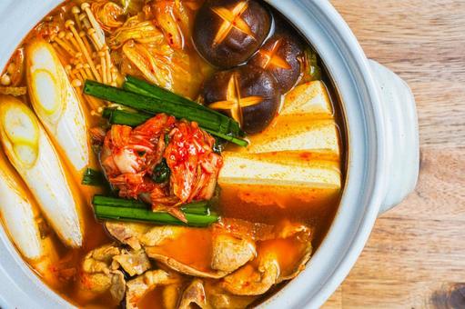 キムチ鍋 キムチ鍋,鍋料理,豚肉の写真素材