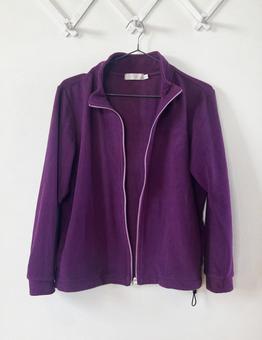 紫のフリース フリース,前あき,冬服の写真素材