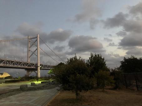 夕暮れの瀬戸大橋 夕暮れの瀬戸大橋 瀬戸大橋,seto,ohashiの写真素材