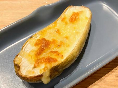 Grilled white eggplant with cheese, JPG Grilled white eggplant with cheese, JPG