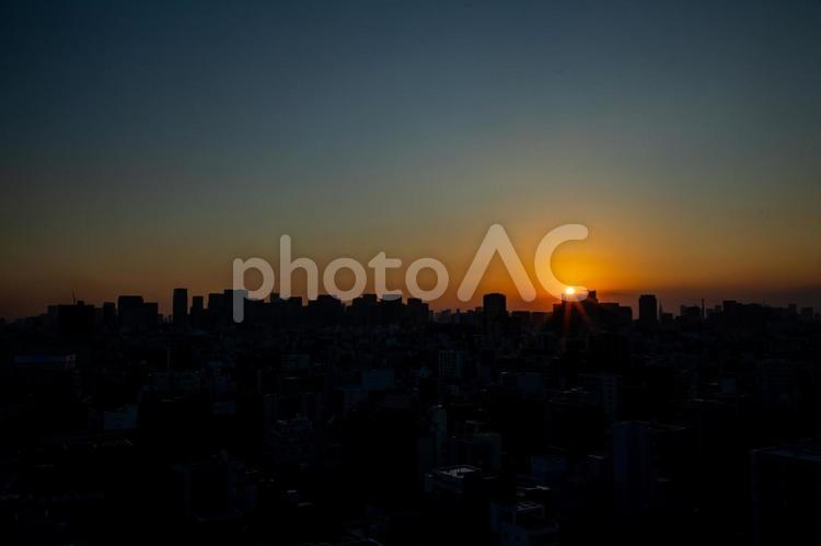 東京都　夕焼けの都市風景 夕焼け,夕景,夕日の写真素材