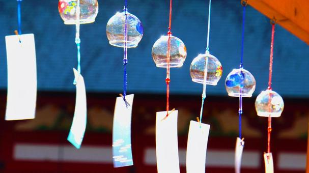 Cool glass wind chimes, JPG Cool glass wind chimes, JPG