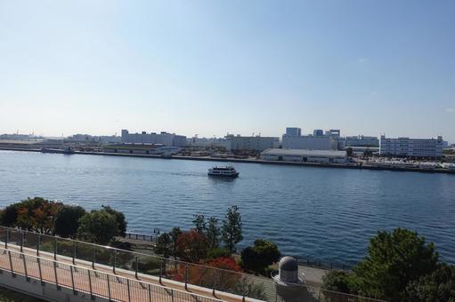 国際展示場から見える景色と船 国際展示場,東京ビックサイト,展示会の写真素材