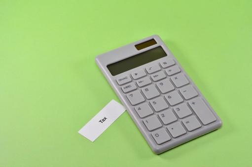 電卓とTax 電卓とTaxの写真