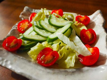 野菜サラダ きゅうり,ミニトマト,レタスの写真素材