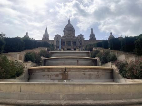 カタルーニャ美術館とマジカ噴水 カタルーニャ美術館とマジカ噴水 バルセロナ,スペイン,カタルーニャ美術館の写真素材