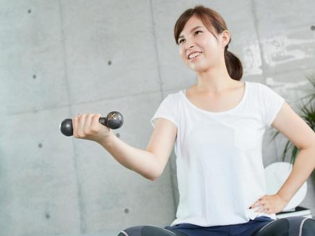 Japanese woman doing dumbbell training at home, female, training, dumbbell, JPG