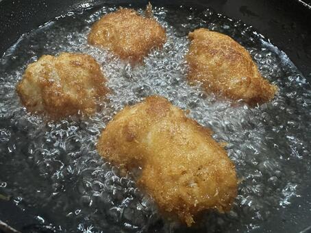 からあげ４つ からあげ,揚げ物,おかずの写真素材