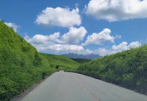草原ドライブ(やまなみハイウェイ) 草原ドライブ(やまなみハイウェイ)の写真