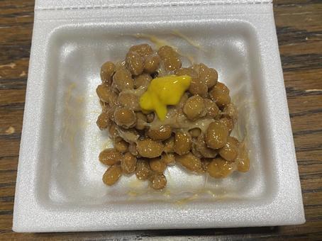 納豆 小粒 カラシ 納豆 小粒 カラシの写真