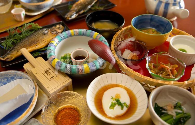 旅館の和朝食 お味噌汁,ところてん,和朝食の写真素材