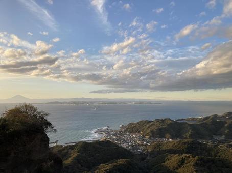 地球の丸さを感じる水平線 地球の丸さを感じる水平線の写真