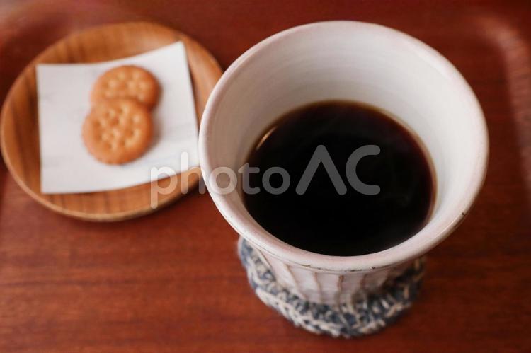 お洒落なカフェの背景素材 カフェ,コーヒー,ホットコーヒーの写真素材