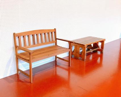 長椅子 長椅子,ベンチ,椅子の写真素材