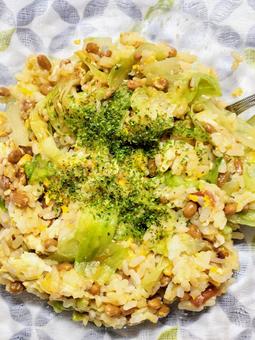 レタス納豆チャーハン1 レタス納豆チャーハン1の写真