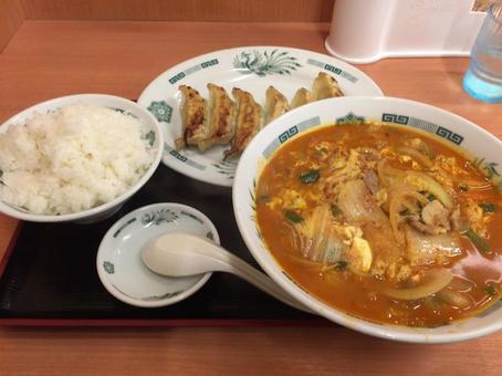 ラーメンセット ラーメンセット,餃子,ラーメン餃子定食の写真素材