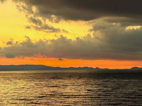 夕暮れの猪苗代湖 夕暮れ,猪苗代湖,湖の写真素材