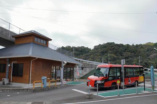 阿佐海岸鉄道、DMV、甲浦駅 阿佐海岸鉄道,阿佐東線,甲浦駅の写真素材