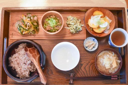 健康的な産後の食事 健康的な産後の食事 産後,食事,食べ物の写真素材