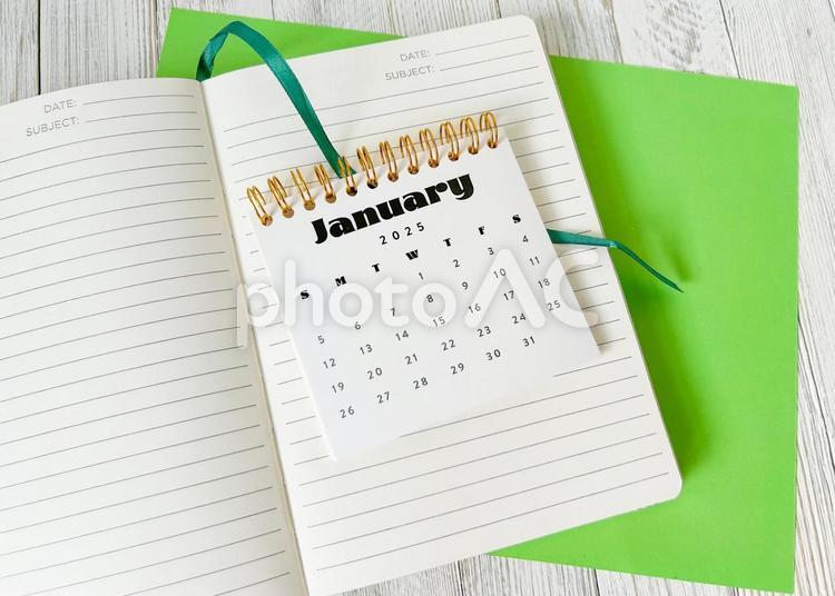 1月のカレンダーとノート カレンダー,1月,januaryの写真素材