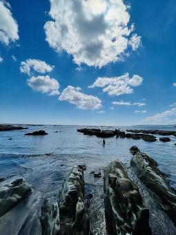 海 海 青空,海辺,リアス式海岸の写真素材