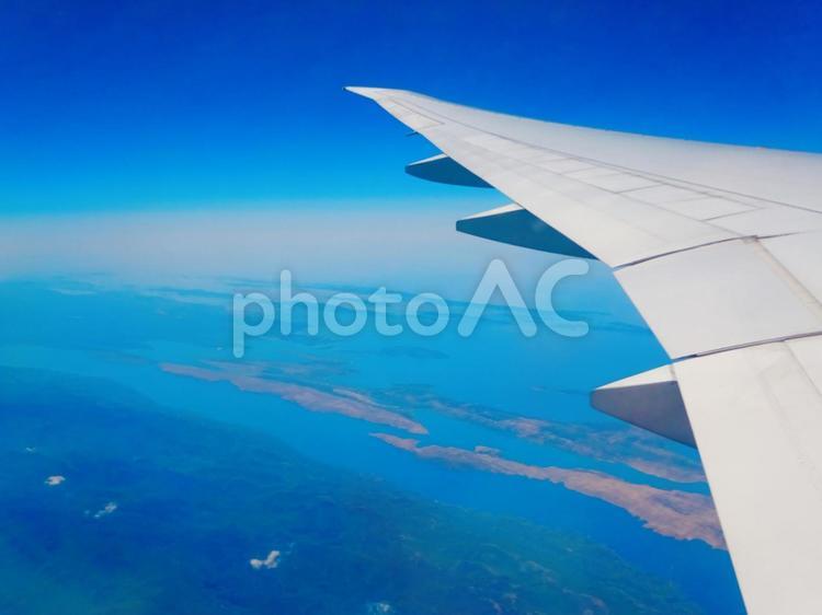 アドリア海とクロアチアの大地の機窓 青空,空,ブルースカイの写真素材