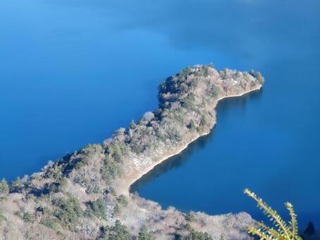 中禅寺湖の八丁出島 八丁出島,中禅寺湖,湖の写真素材