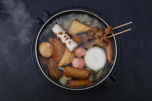 おでん おでん,牛スジ,ちくわの写真素材