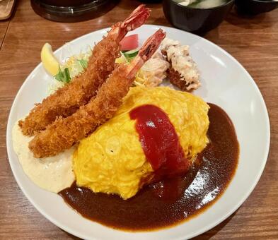 オムライス ランチ,オムライス,ランチタイムの写真素材