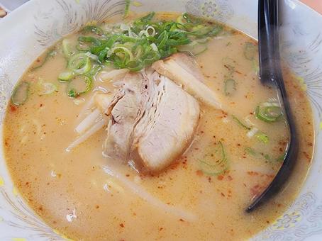 ラーメン ラーメン ラーメン,麺,豚骨ラーメンの写真素材