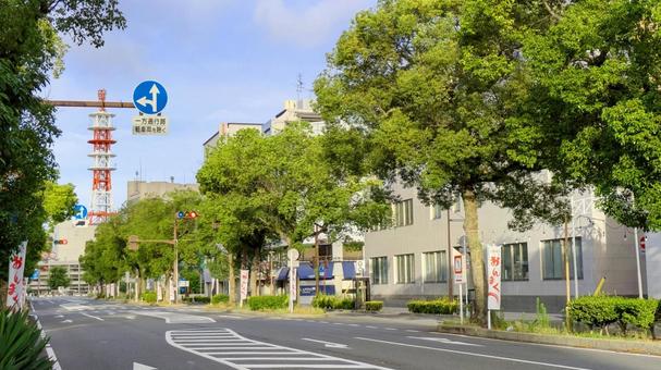 今治のメインストリート、朝の始まり 今治のメインストリート、朝の始まりの写真