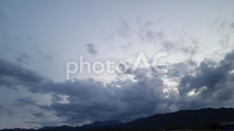 夕暮れ 風景,空,何人もありませんの写真素材
