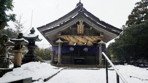 白兎神社〜因幡の白うさぎ 白兎神社〜因幡の白うさぎ 雪,神社,白兎神社の写真素材