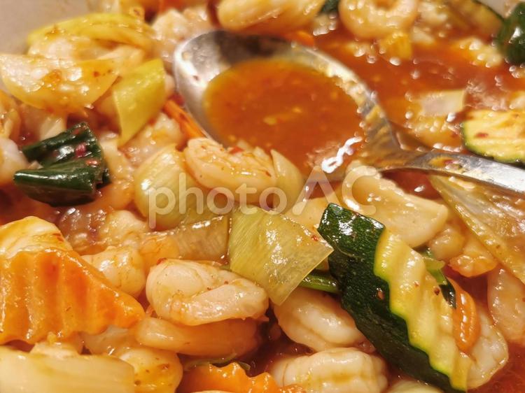 スパイシーな海老料理（海外の中華料理） 海老,チリ,スパイシーの写真素材