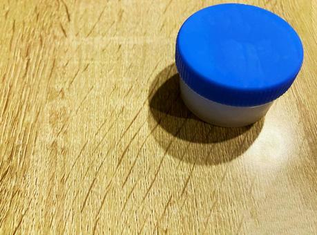 処方薬のクリーム 塗り薬 処方薬のクリーム 塗り薬 塗り薬,軟膏,クリームの写真素材