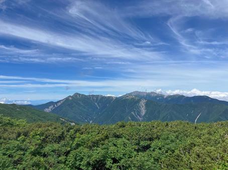 夏の悪沢岳へ登山16 南アルプスの山々 夏の悪沢岳へ登山16 南アルプスの山々の写真