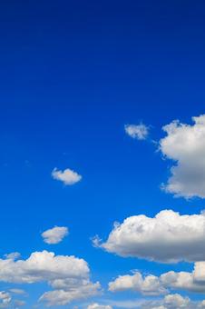 白い雲と青空 空,青空,雲の写真素材