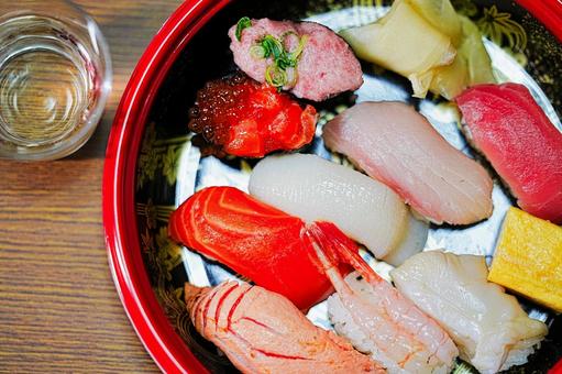 日本酒と握りずし 日本酒と握りずし 食事,食卓,握りずしの写真素材