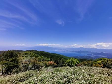 山から見渡す景色 山から見渡す景色の写真