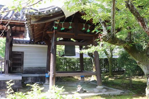 法金剛院 鐘楼 法金剛院 鐘楼の写真