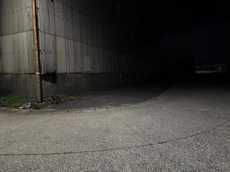 夜の倉庫３ 夜,暗い,夜の風景の写真素材
