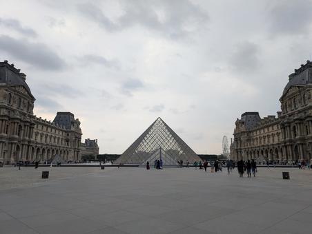 ルーブル美術館 ルーブル美術館 ルーブル美術館,ルーブル,三角の写真素材