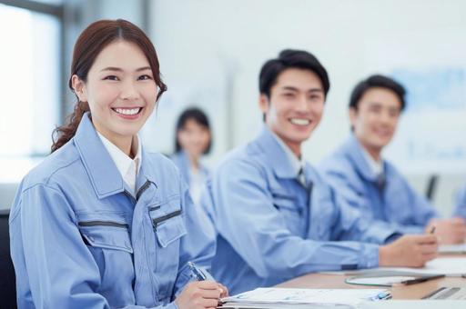 作業服で打ち合わせ-1 作業服で打ち合わせ-1の写真