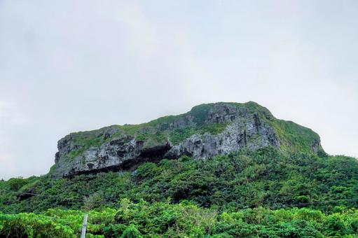 沖縄・与那国島のティンダバナ 沖縄・与那国島のティンダバナ 与那国島,祖納,名勝の写真素材