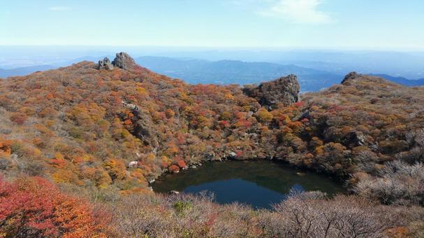 大船山 御池1 大船山 御池1 山,秋,紅葉の写真素材