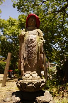 横浜市栄区飯島町、歳来寺閻魔堂の地蔵 横浜市栄区飯島町、歳来寺閻魔堂の地蔵の写真
