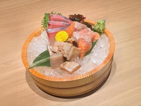 刺身盛り合わせ　桶盛り01 刺身盛り合わせ,刺身,刺身盛合せの写真素材
